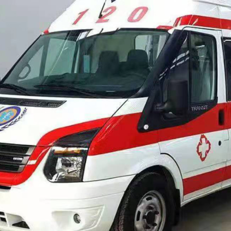 左权非急救护送病人转院租赁救护车的优缺点对比